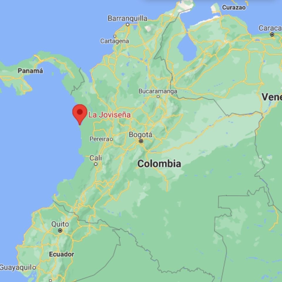 ECOLODGE LOCAL EN PLAYA GUACHALITO, NUQUÍ